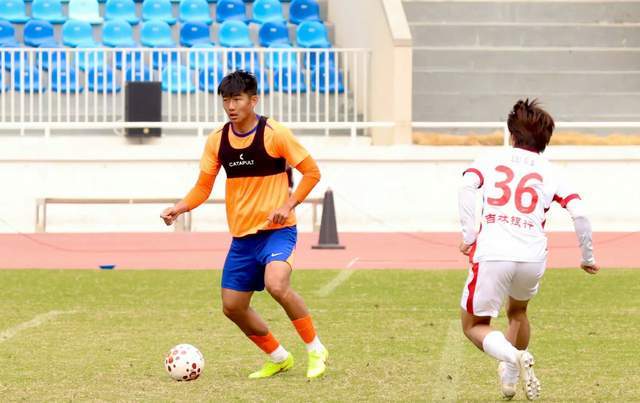 kaiyun-2-3，泰山全华班不敌海牛 王昊斌+彭逸翔进球 邝兆镭首秀发挥亮眼